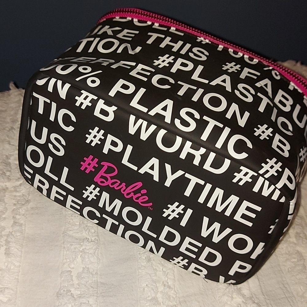 Barbie Makeup Case by Forever 21 - Picture 2 of 8